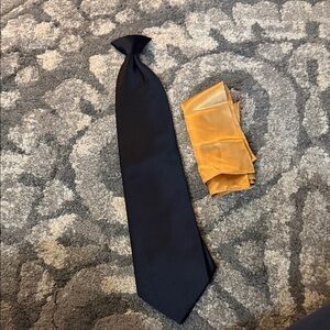 Elegant Navy Tie and Gold Pocket Square Set
